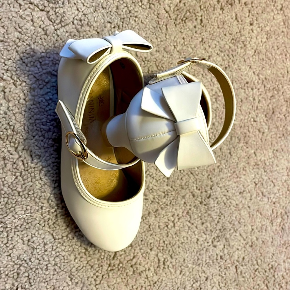 White dressy shoes